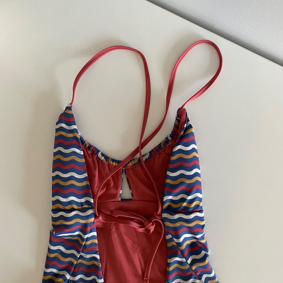 Patagonia one-piece swimsuit, size small - Picture 5 of 5